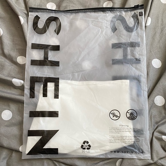 NWT Shein white tube top with front button details - Picture 6 of 6